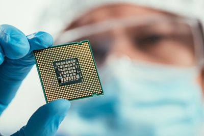 Dear Qualcomm Stock Fans, Mark Your Calendars for July 29